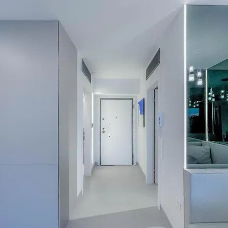 Luxury Penthouse 2br Salonic