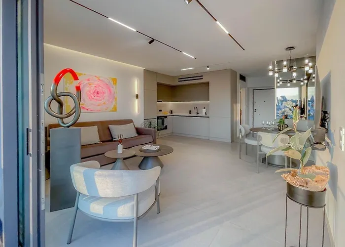 Luxury Penthouse 2br *
