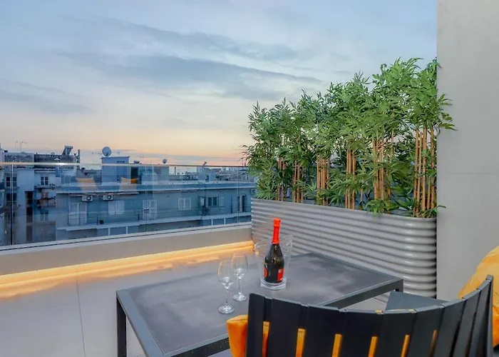 Luxury Penthouse 2br
