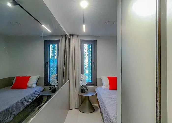 Luxury Penthouse 2br