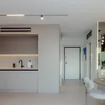 Luxury Penthouse 2br アパート テッサロニキ
