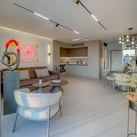 Luxury Penthouse 2br *