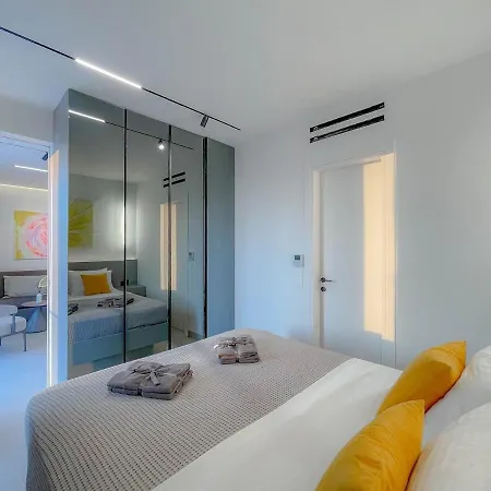 Luxury Penthouse 2br * سالونيك