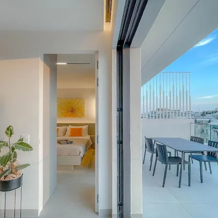 Luxury Penthouse 2br *