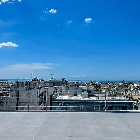 Luxury Penthouse 2br