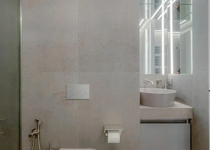 Luxury Penthouse 2br سالونيك