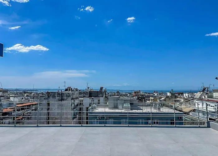 Luxury Penthouse 2br