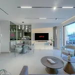 Luxury Penthouse 2br Appartement *